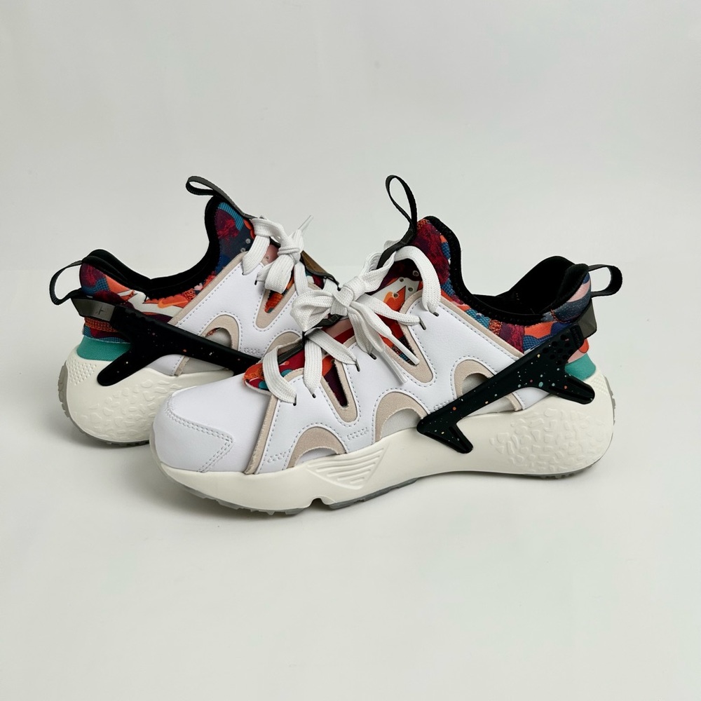 Nike Women’s Air Huarache Craft Lunar New Year Sneakers Limited Colorway Size8.5